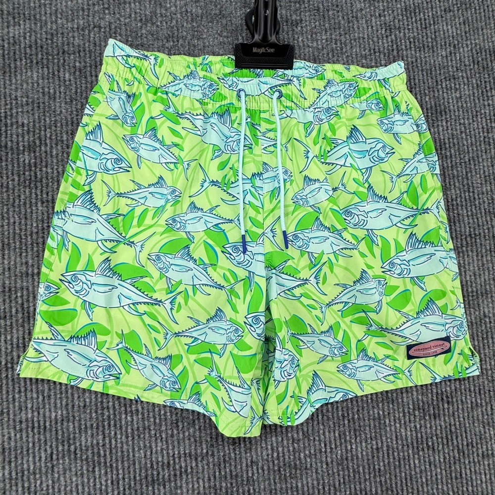 Vineyard Vines Swim Trunks Mens Size M Green NEW 7 Inch Printed Chappy Tuna Fish